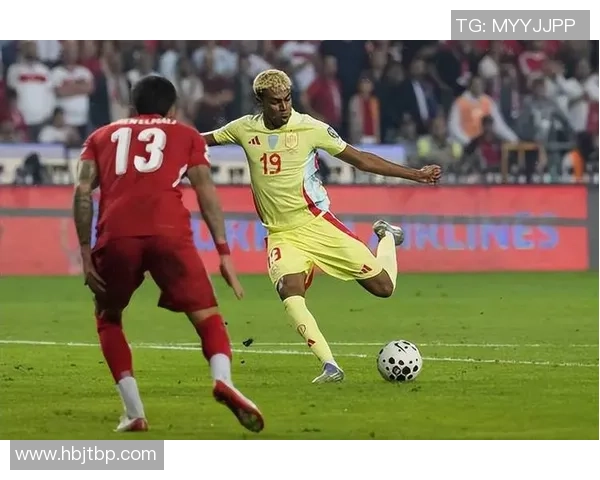 足球明星球员的成长历程与背后故事揭秘 足球明星球员的成长历程与背后故事揭秘